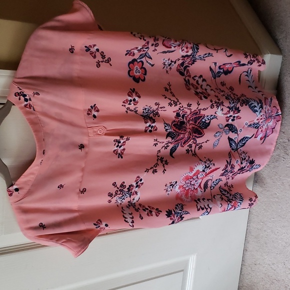 Shirt/Blouse - Picture 2 of 3